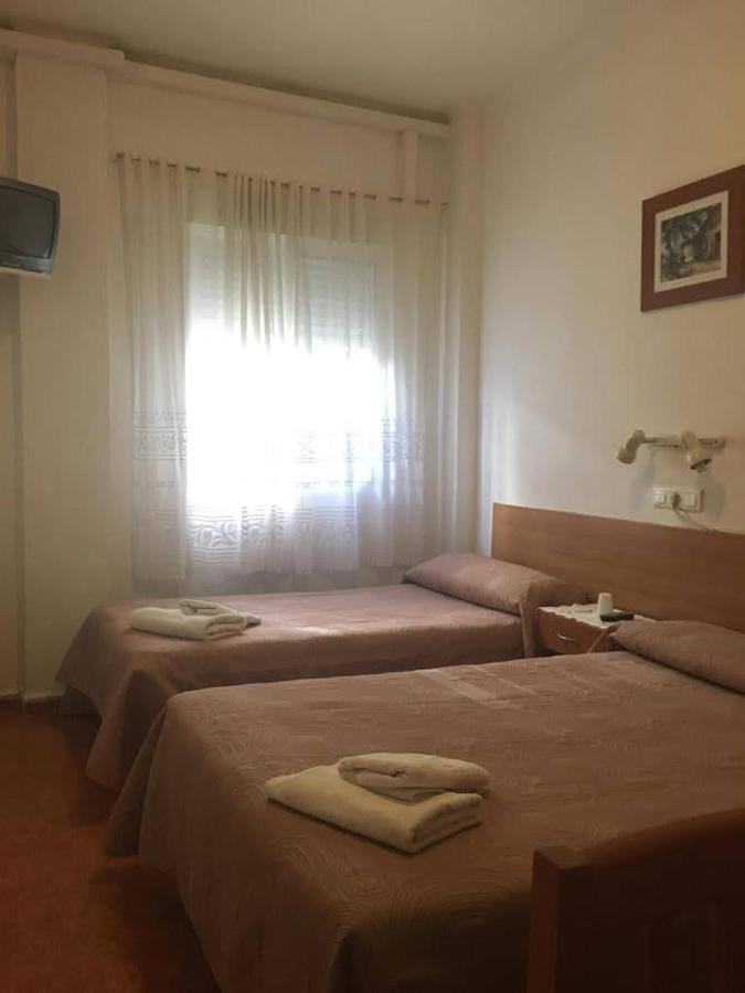 Pension Miraflores Zaragoza Exterior foto